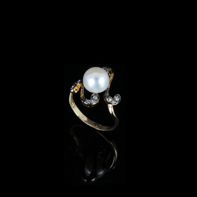 Nuit Noire Ring | Fresh Water Pearl | 18K Gold