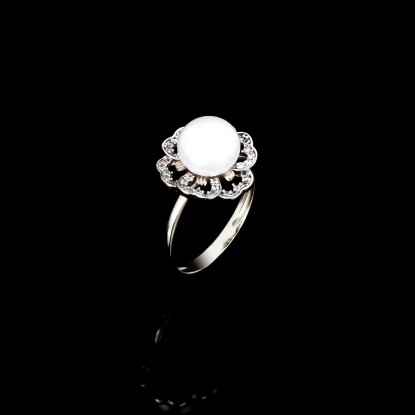 Printemps Ring | Fresh Water Pearls | 18K White Gold