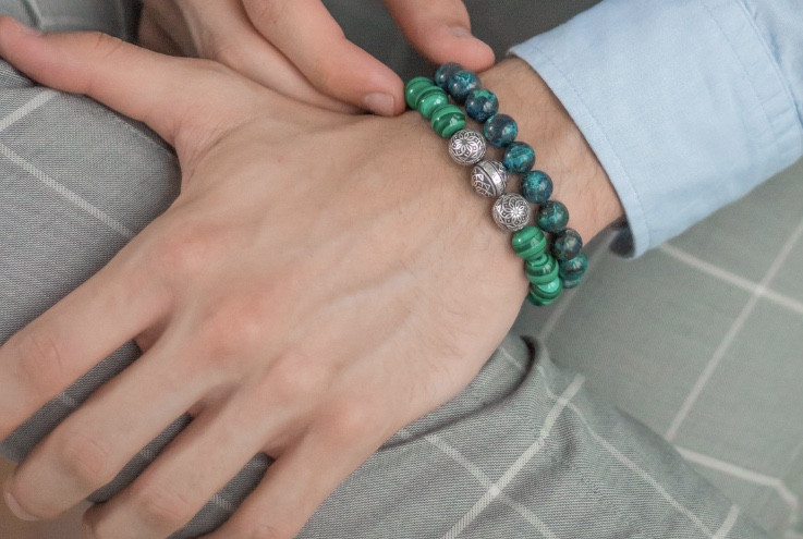 Malachite beaded bracelet: 3 ways to style it 